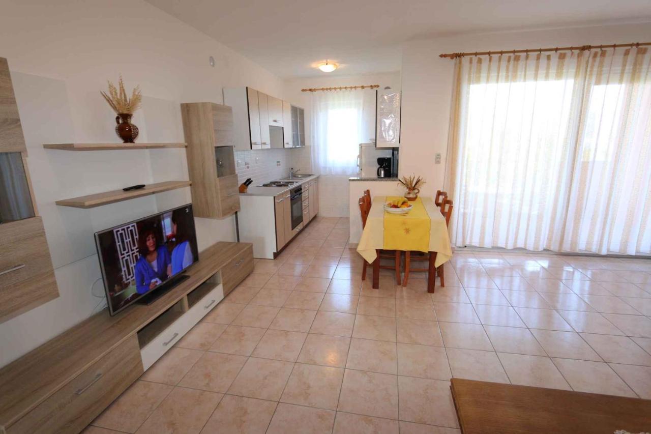 Apartments In Silo/Insel Krk 13430 מראה חיצוני תמונה