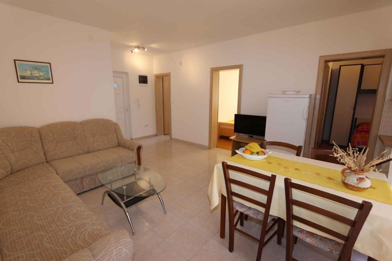 Apartments In Silo/Insel Krk 13430 מראה חיצוני תמונה