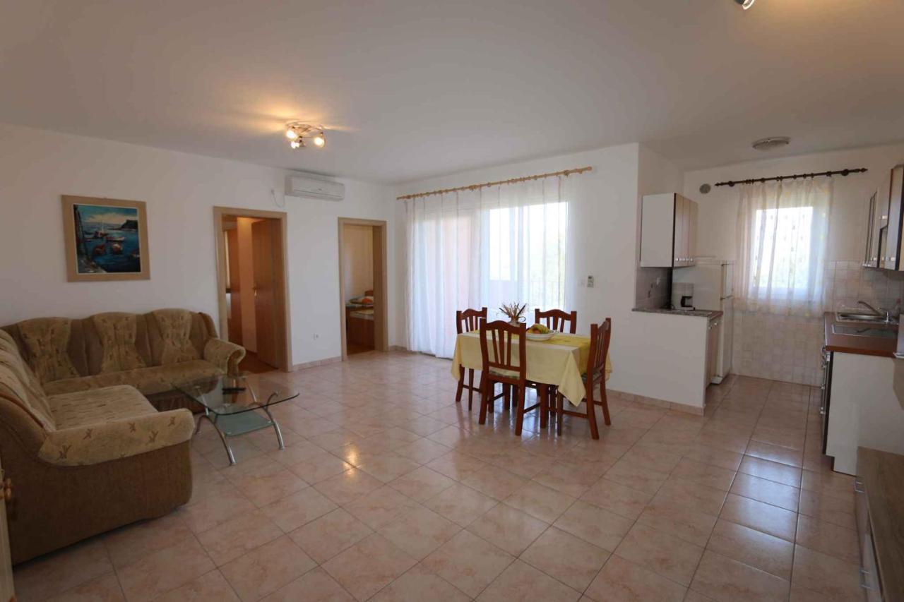 Apartments In Silo/Insel Krk 13430 מראה חיצוני תמונה
