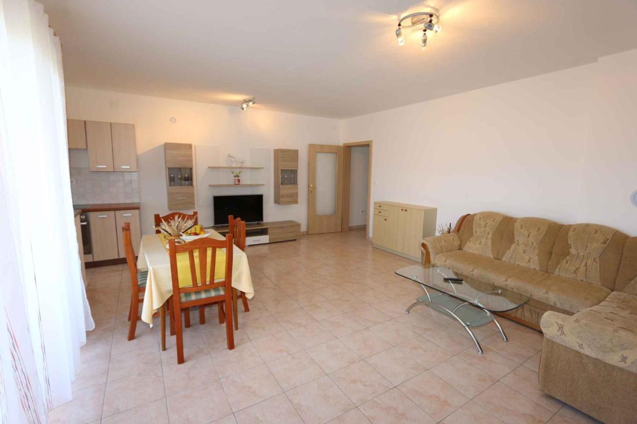 Apartments In Silo/Insel Krk 13430 מראה חיצוני תמונה